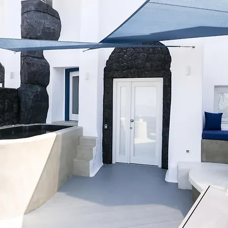 Three Bells * Firostefani