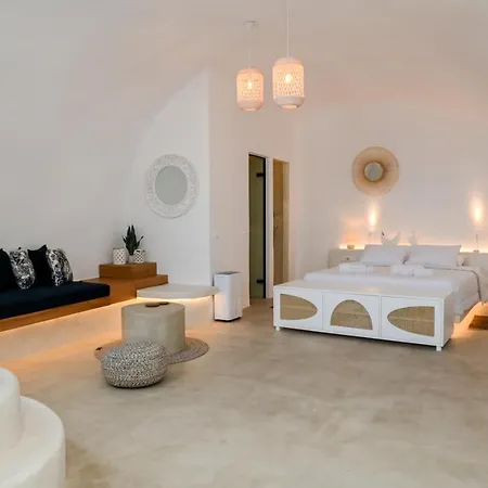 Three Bells Apartment